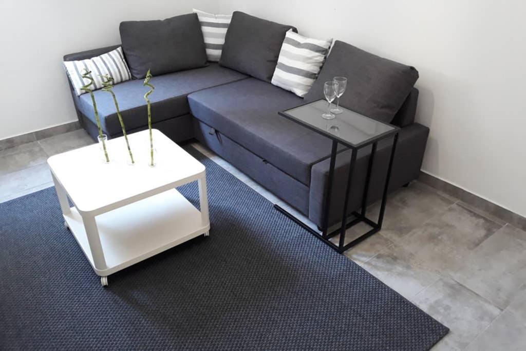 Cozy Apartment For 4 In Kolonaki, Lycabettus أثينا المظهر الخارجي الصورة