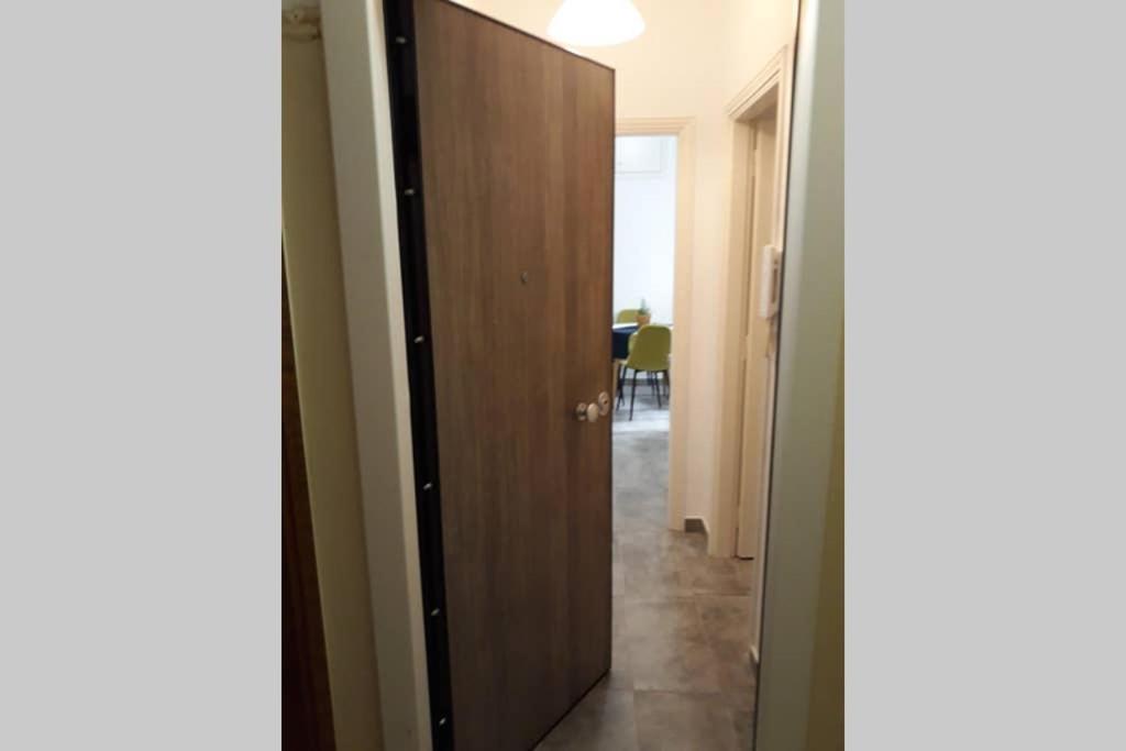 Cozy Apartment For 4 In Kolonaki, Lycabettus أثينا المظهر الخارجي الصورة