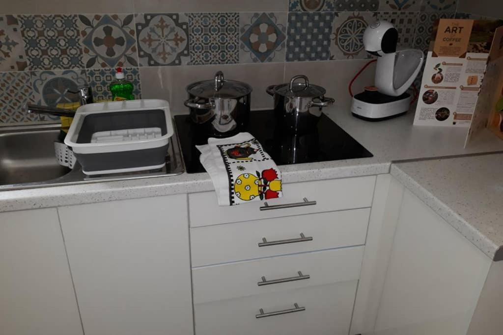 Cozy Apartment For 4 In Kolonaki, Lycabettus أثينا المظهر الخارجي الصورة